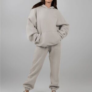 Comfrt Cozy Cement Hoodie and Sweatpants Set size Med Unisex
